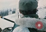 Standbild italienische Soldaten in NATO-Übung "Arctic Express" Norwegen, 1970, aus Sekunde 21 historischem Filmmaterial Videoclip 65675043182