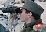 Standbild italienische Soldaten in NATO-Übung "Arctic Express" Norwegen, 1970, aus Sekunde 26 historischem Filmmaterial Videoclip 65675043182