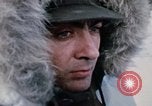 Standbild italienische Soldaten in NATO-Übung "Arctic Express" Norwegen, 1970, aus Sekunde 47 historischem Filmmaterial Videoclip 65675043182