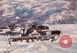 Standbild die NATO-Truppen in Betrieb "Arctic Express" Norwegen, 1970, aus Sekunde 60 historischem Filmmaterial Videoclip 65675043183