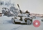 Standbild NATO "Arctic Express" Übung durchgeführt in Norwegen 1970 Norwegen, 1970, aus Sekunde 61 historischem Filmmaterial Videoclip 65675043184