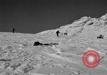 Standbild Ski patrol Personal Garmisch-Partenkirchen Deutschland, 1965, aus Sekunde 48 historischem Filmmaterial Videoclip 65675043206