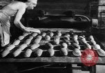 Image Bakery Berlin Allemagne, 1948, de la seconde 14 séquences d'archives historiques vidéo 65675043213