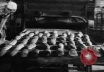 Image Bakery Berlin Allemagne, 1948, de la seconde 24 séquences d'archives historiques vidéo 65675043213