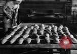 Image Bakery Berlin Allemagne, 1948, de la seconde 36 séquences d'archives historiques vidéo 65675043213