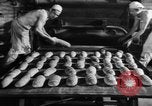 Image Bakery Berlin Allemagne, 1948, de la seconde 37 séquences d'archives historiques vidéo 65675043213