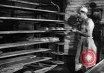 Image Bakery Berlin Allemagne, 1948, de la seconde 46 séquences d'archives historiques vidéo 65675043213