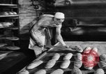 Image Bakery Berlin Allemagne, 1948, de la seconde 49 séquences d'archives historiques vidéo 65675043213