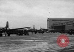 Standbild C-54 Skymaster Berlin Deutschland, 1948, aus Sekunde 37 historischem Filmmaterial Videoclip 65675043214