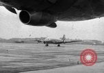 Standbild C-54 Skymaster Berlin Deutschland, 1948, aus Sekunde 51 historischem Filmmaterial Videoclip 65675043214
