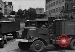 Standbild Mitarbeiter entladen waren Berlin Deutschland, 1948, aus Sekunde 5 historischem Filmmaterial Videoclip 65675043215