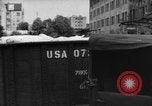 Standbild Mitarbeiter entladen waren Berlin Deutschland, 1948, aus Sekunde 14 historischem Filmmaterial Videoclip 65675043215