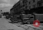 Standbild Mitarbeiter entladen waren Berlin Deutschland, 1948, aus Sekunde 19 historischem Filmmaterial Videoclip 65675043215