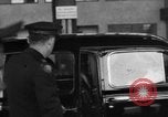 Immagine di Ambasciatore Douglas Berlino Germania, 1948, secondo 36 filmato di repertorio 65675043216