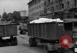 Standbild Mitarbeiter entladen waren Berlin Deutschland, 1948, aus Sekunde 14 historischem Filmmaterial Videoclip 65675043217