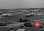 Immagine di C-54 Skymaster Berlino Germania, 1948, secondo 12 filmato di repertorio 65675043221