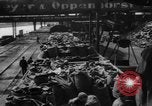 Immagine di C-54 Skymaster Berlino Germania, 1948, secondo 42 filmato di repertorio 65675043221