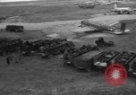 Immagine di C-54 Skymaster Berlino Germania, 1948, secondo 56 filmato di repertorio 65675043221