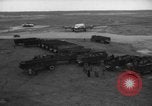 Immagine di C-54 Skymaster Berlino Germania, 1948, secondo 60 filmato di repertorio 65675043221