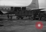 Immagine di C-54 Skymaster Berlino Germania, 1948, secondo 62 filmato di repertorio 65675043221