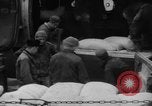 Standbild C-54 Skymaster Frankfurt Deutschland, 1948, aus Sekunde 30 historischem Filmmaterial Videoclip 65675043222