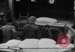 Standbild C-54 Skymaster Frankfurt Deutschland, 1948, aus Sekunde 37 historischem Filmmaterial Videoclip 65675043222