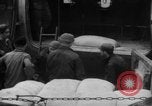 Standbild C-54 Skymaster Frankfurt Deutschland, 1948, aus Sekunde 38 historischem Filmmaterial Videoclip 65675043222