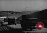 Immagine di Camion militari Seoul COREA, 1954, secondo 43 filmato di repertorio 65675043232