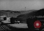 Immagine di Camion militari Seoul COREA, 1954, secondo 52 filmato di repertorio 65675043232
