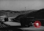 Immagine di Camion militari Seoul COREA, 1954, secondo 55 filmato di repertorio 65675043232