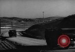 Immagine di Camion militari Seoul COREA, 1954, secondo 56 filmato di repertorio 65675043232