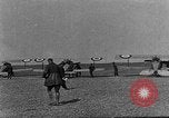 Standbild Nieuport Kampfflugzeuge Frankreich, 1918, aus Sekunde 15 historischem Filmmaterial Videoclip 65675043235