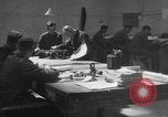 Standbild Aircraft Assembly Factory Frankreich, 1918, aus Sekunde 11 historischem Filmmaterial Videoclip 65675043236