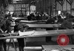 Standbild Aircraft Assembly Factory Frankreich, 1918, aus Sekunde 7 historischem Filmmaterial Videoclip 65675043237