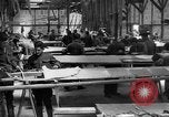 Standbild Aircraft Assembly Factory Frankreich, 1918, aus Sekunde 9 historischem Filmmaterial Videoclip 65675043237