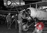 Standbild Aircraft Assembly Factory Frankreich, 1918, aus Sekunde 19 historischem Filmmaterial Videoclip 65675043237
