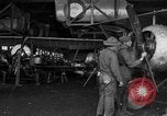 Standbild Aircraft Assembly Factory Frankreich, 1918, aus Sekunde 29 historischem Filmmaterial Videoclip 65675043237