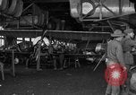 Standbild Aircraft Assembly Factory Frankreich, 1918, aus Sekunde 35 historischem Filmmaterial Videoclip 65675043237