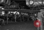 Standbild Aircraft Assembly Factory Frankreich, 1918, aus Sekunde 38 historischem Filmmaterial Videoclip 65675043237