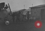 Standbild Aircraft Assembly Factory Frankreich, 1918, aus Sekunde 60 historischem Filmmaterial Videoclip 65675043238