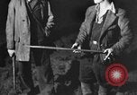 Standbild mechanische Pflug Churt England, 1938, aus Sekunde 25 historischem Filmmaterial Videoclip 65675043244