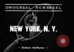 Standbild winter Bekleidung Fashion Show New York United States USA, 1938, aus Sekunde 4 historischem Filmmaterial Videoclip 65675043246