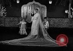 Standbild winter Bekleidung Fashion Show New York United States USA, 1938, aus Sekunde 7 historischem Filmmaterial Videoclip 65675043246