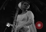 Standbild winter Bekleidung Fashion Show New York United States USA, 1938, aus Sekunde 13 historischem Filmmaterial Videoclip 65675043246