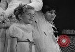 Standbild winter Bekleidung Fashion Show New York United States USA, 1938, aus Sekunde 16 historischem Filmmaterial Videoclip 65675043246