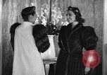Standbild winter Bekleidung Fashion Show New York United States USA, 1938, aus Sekunde 18 historischem Filmmaterial Videoclip 65675043246
