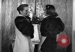 Standbild winter Bekleidung Fashion Show New York United States USA, 1938, aus Sekunde 21 historischem Filmmaterial Videoclip 65675043246
