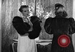Standbild winter Bekleidung Fashion Show New York United States USA, 1938, aus Sekunde 23 historischem Filmmaterial Videoclip 65675043246