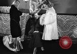 Standbild winter Bekleidung Fashion Show New York United States USA, 1938, aus Sekunde 26 historischem Filmmaterial Videoclip 65675043246