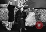 Standbild winter Bekleidung Fashion Show New York United States USA, 1938, aus Sekunde 28 historischem Filmmaterial Videoclip 65675043246